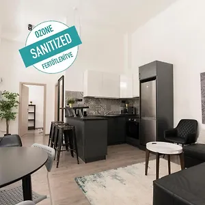 Standard By Hi5 - Rákóczi út 23 Apartamento Budapest